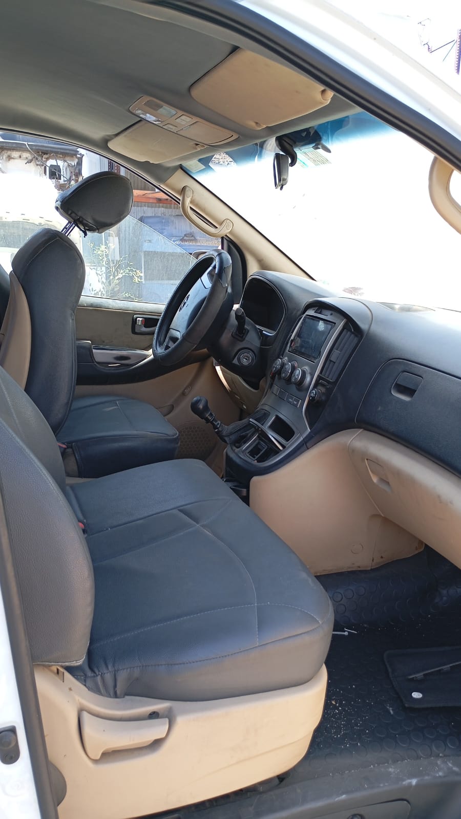  Hyundai NEW H1 GLS CRDI 2012    EN DESARME